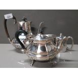 GENTLEMANS TEAPOT WITH COFFEE AND WATER JUG