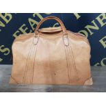 BROWN LEATHER CARRY BAG
