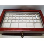 REPRODUCTION CHAMILIA 3 LEVEL COIN AND JEWELLERY DISPLAY CASE WITH KEY