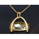 BEAUTIFUL SWAROVSKI CRYSTAL HANDBAG PENDANT ON GILT CHAIN WITH BOX