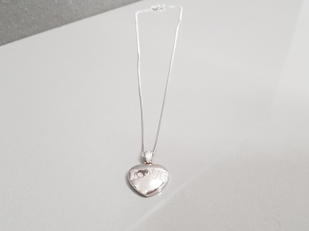 18CT WHITE GOLD LOVE HEART DIAMOND PENDANT AND CURB CHAIN 7.5G