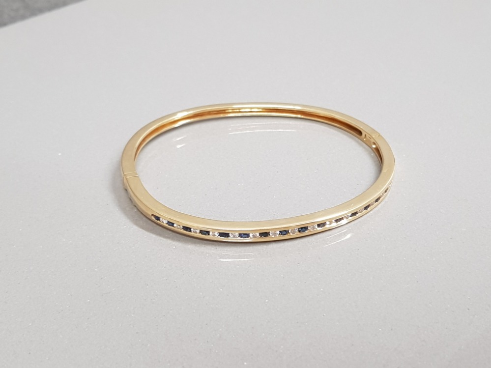 GOLD DIAMOND SAPPHIRE BANGLE 17.6G