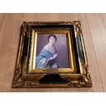 A VERY NICELY FRAMED PAINTING OF HM QUEEN ELIZABETH THE QUEEN MOTHER WHEN THE DUCHESS OF YORK IN