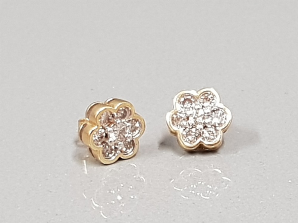 18CT GOLD DIAMOND FLOWER CLUSTER STUDS 5.4G