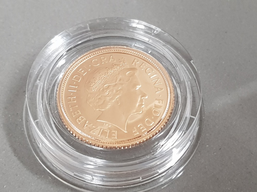 GOLD HALF SOVEREIGN 2005 IN SEALED CASE MINT CONDITION