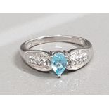 14CT WHITE GOLD BLUE TOPAZ AND DIAMOND RING 3.6G SIZE N1/2