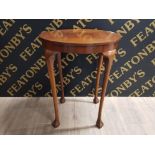 VINTAGE CIRCULAR TOPPED MAHOGANY TABLE HEIGHT 70CM DIAMETER 60CM