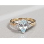 9CT GOLD PEAR SHAPED AQUAMARINE AND DIAMOND RING 2.3G SIZE N