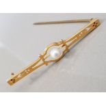 9CT YELLOW GOLD PEARL BROOCH 2.4G