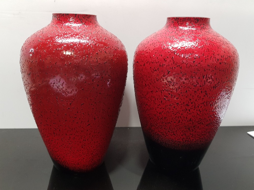 PAIR OF RED DARK CRYSTAL VASES BY STUART STRATHEARN AND DESIGNED BY IESTYN DAVIES