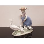 LLADRO FIGURE 5503 HURRY NOW