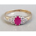 9CT YELLOW GOLD LADIES RUBY AND CUBIC CLUSTER RING 1.6G SIZE N