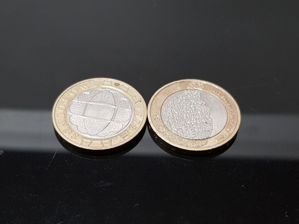5 COLLECTABLE 2 POUND COINS INCLUDES CHARLES DICKENS AND DNA DOUBLE HELIX - Image 2 of 3