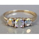 9CT YELLOW GOLD THREE STONE CUBIC RING 1.2G SIZE P
