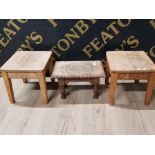 SMALL CARVED OAK FOOTSTOOL 18CM HEIGHT PLUS 30CM X 20CM TOP TOGETHER WITH A PAIR OF LIGHT OAK