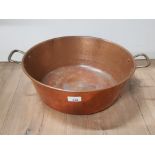 VINTAGE COPPER BOWL WITH TWIN BRASS HANDLES