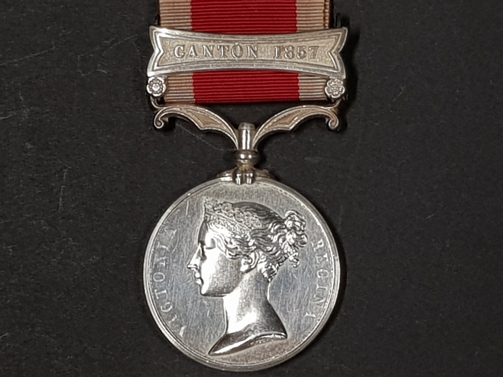 QUEEN VICTORIA 2ND CHINA WAR MEDAL UNNAMED WITH CANTON 1857 CLASP, EF