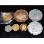 BAG CONTAINING 7 MISCELLANEOUS COINS INCLUDES FANTASIES AND REPLICAS, UNA AND THE LION 5 POUND