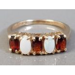 10CT YELLOW GOLD FIVE STONE GARNET AND OPAL RING 3G SIZE O