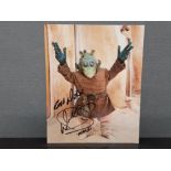 STAR WARS THE PHANTOM MENACE WALDE COLOUR PUBLICITY PHOTOGRAPH SIGNED BY THE ACTOR WARWICK DAVIS WHO