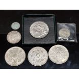 LOT COMPRISING OF 7 COINS INCLUDING 2 1960 CROWNS BUT AND UNC PLUS A 1993 5 POUND CROWN AND 1947