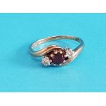 9CT GOLD GARNET AND DIAMOND THREE STONE RING 3G SIZE O1/2