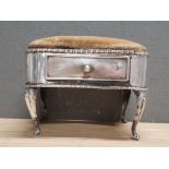 ANTIQUE 1907 CHESTER HALLMARKED PIN CUSHION MODELLED AS A SINGLE DRAWER LOUIS 16TH DESK