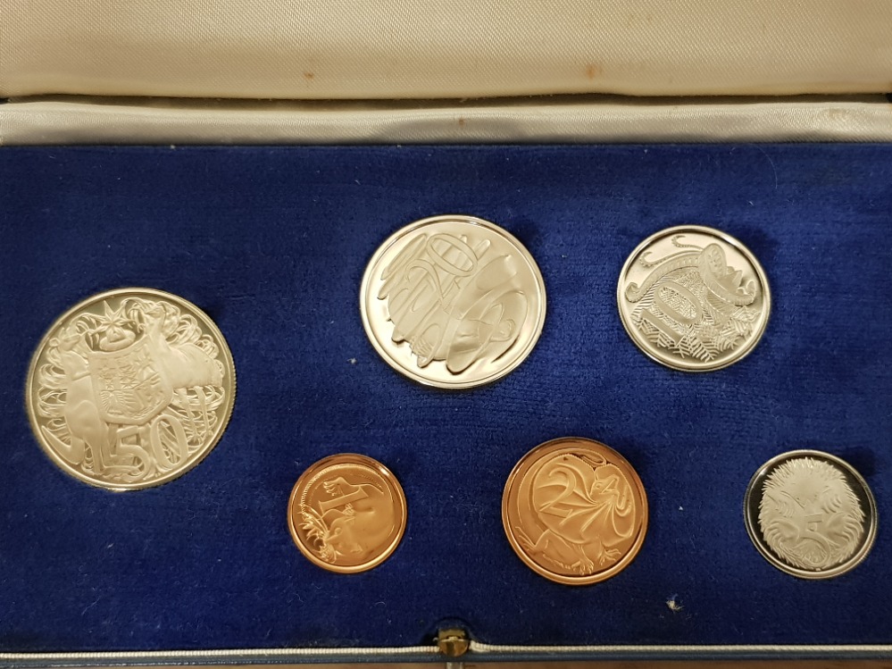 AUSTRALIAN 1966 PROOF SET OF 6 COINS IN CASE OF ISSUE - Image 2 of 3