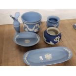 6 PIECES OF WEDGWOOD JASPERWARE 2 DISHES AND 4 VASES