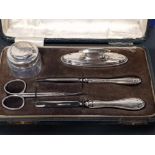 HALLMARKED BIRMINGHAM SILVER 1916 5 PIECE MANICURE SET IN ORIGINAL CASE