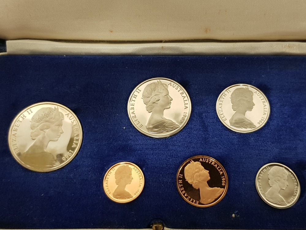 AUSTRALIAN 1966 PROOF SET OF 6 COINS IN CASE OF ISSUE - Image 3 of 3