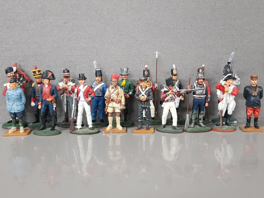 18 LEAD MILITARY DEL PRADO FIGURES