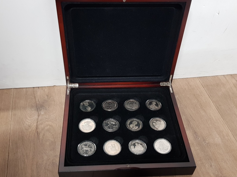 COLLECTION OF 12 DIFFERENT COMMEMORATIVE CROWN SIZE COINS FROM THE COMMONWEALTH HOUSED IN - Image 3 of 3