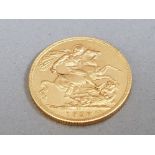 22CT GOLD 1927 FULL SOVEREIGN COIN