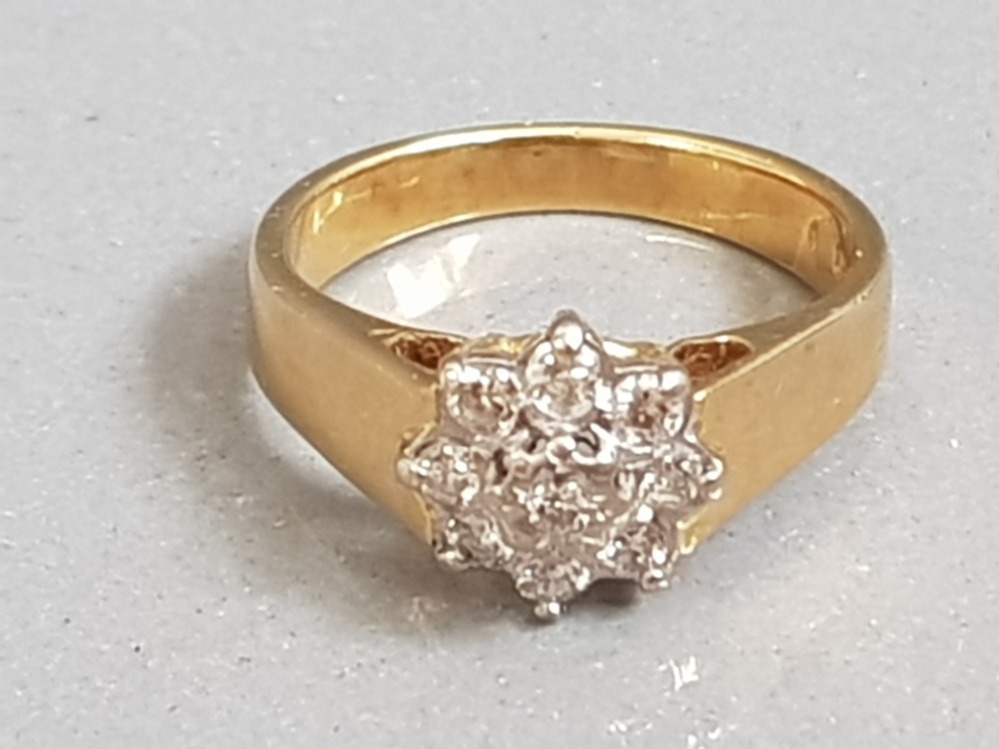 18CT GOLD DIAMOND FLOWER CLUSTER RING 5.1G SIZE K1/2