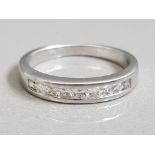 14CT WHITE GOLD CZ BAND 3.1G SIZE L