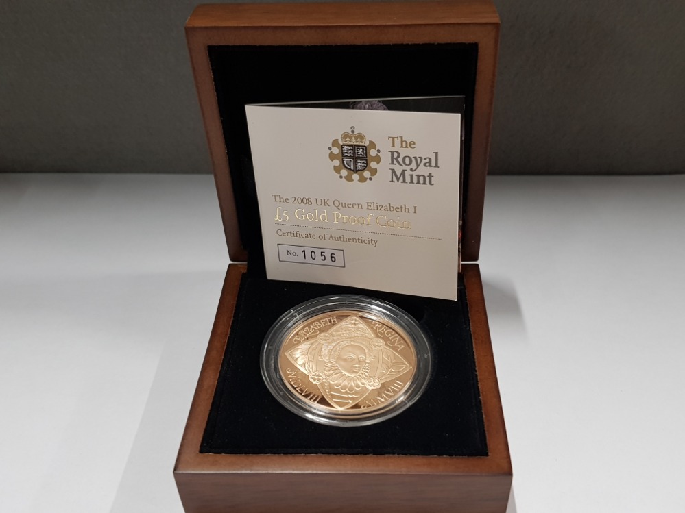 GOLD 2008 QUEEN ELIZABETH 5 POUND PROOF COIN IN CASE OF ISSUE WITH ROYAL MINT CERTIFICATE OF - Image 3 of 3