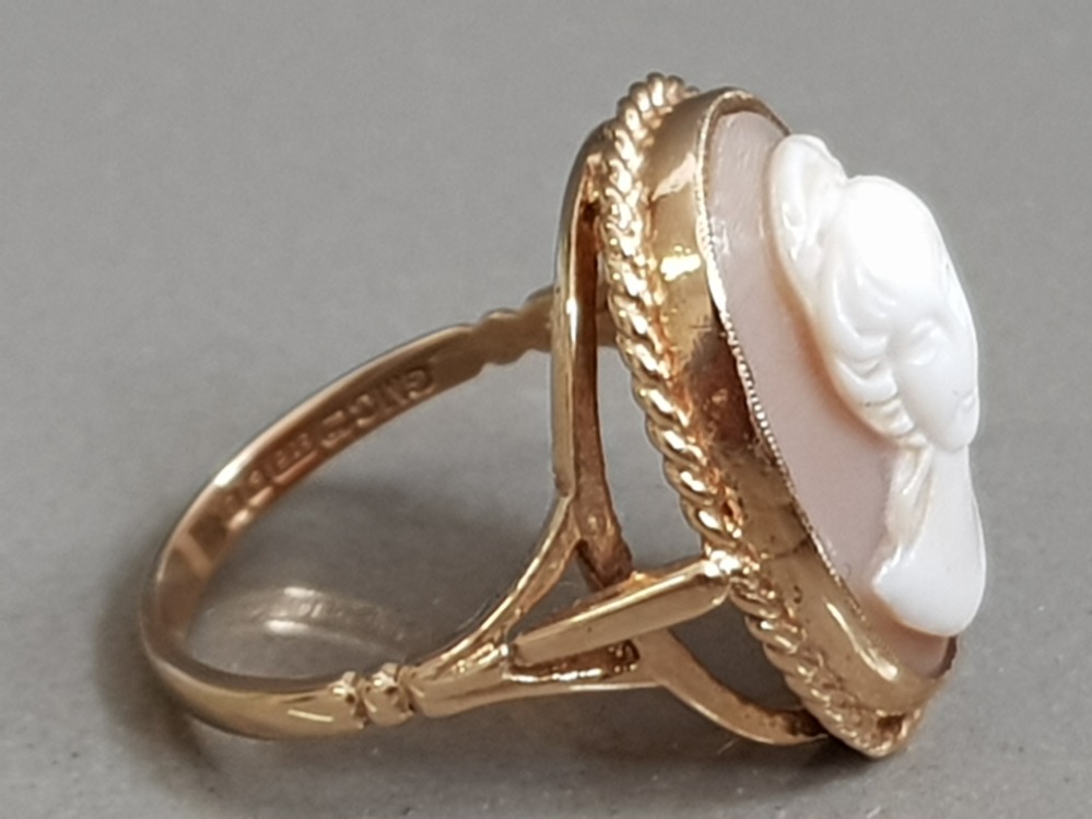 9CT GOLD LARGE CAMEO RING 4.5G SIZE N1/2 - Image 2 of 2