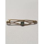 9CT GOLD GREEN STONE BAR BROOCH