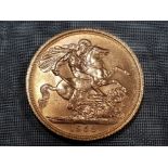 22CT GOLD 1958 FULL SOVEREIGN COIN