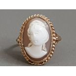 9CT GOLD LARGE CAMEO RING 4.5G SIZE N1/2
