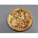 22CT GOLD 1927 FULL SOVEREIGN COIN