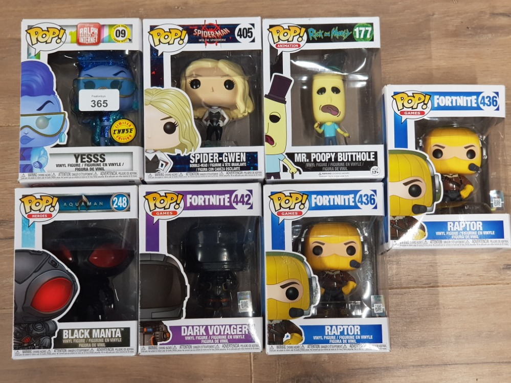 FOURTEEN FUNKO MARVEL POP FIGURINES TO INCLUDE BLANK MANTA DARK VOYAGER RAPTOR ETC ALL BOXED SOME