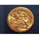 22CT GOLD 1895 FULL SOVEREIGN COIN MINT MARKS S/SYDNEY