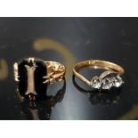 A VICTORIAN STYLE 9CT YELLOW GOLD AND ONYX MEMORIAL RING 2.9G GROSS SIZE M 1/2 TOGETHER WITH A