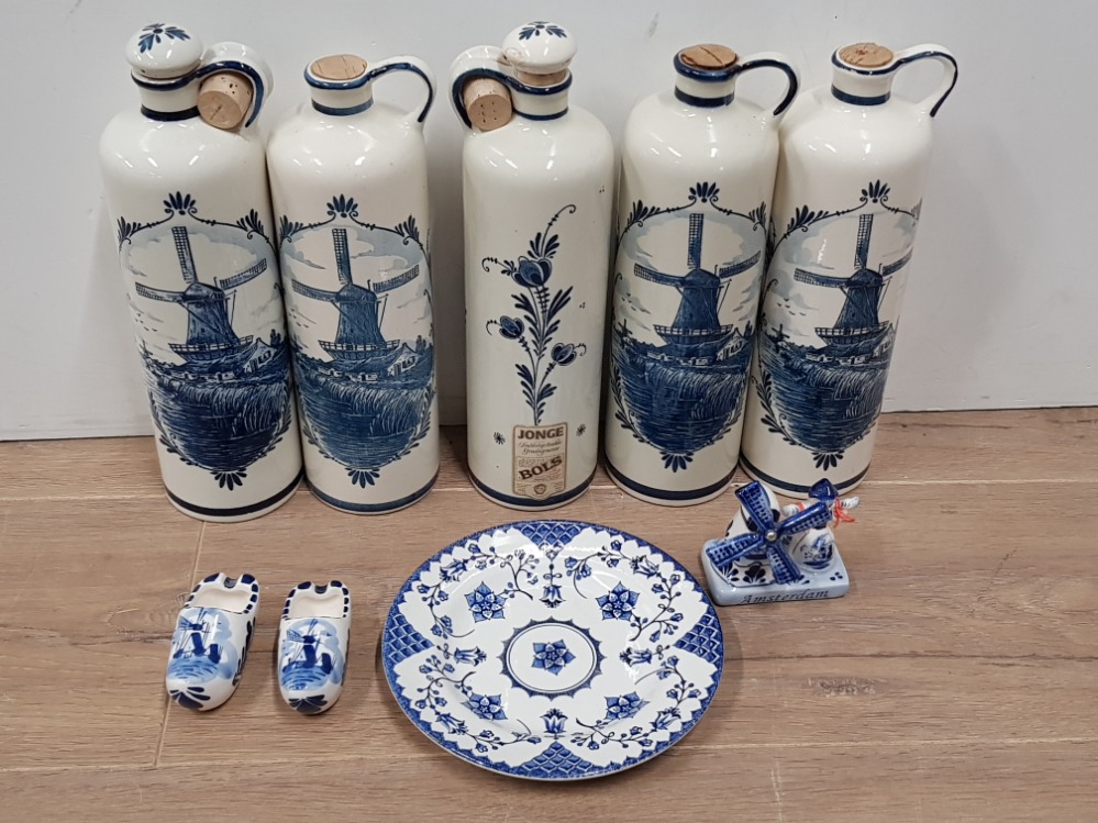 5 DELFT BLUE AND WHITE BOTTLES 2 CONTAIN ALCOHOL TOGETHER WITH OTHER BLUE AND WHITE ITEMS