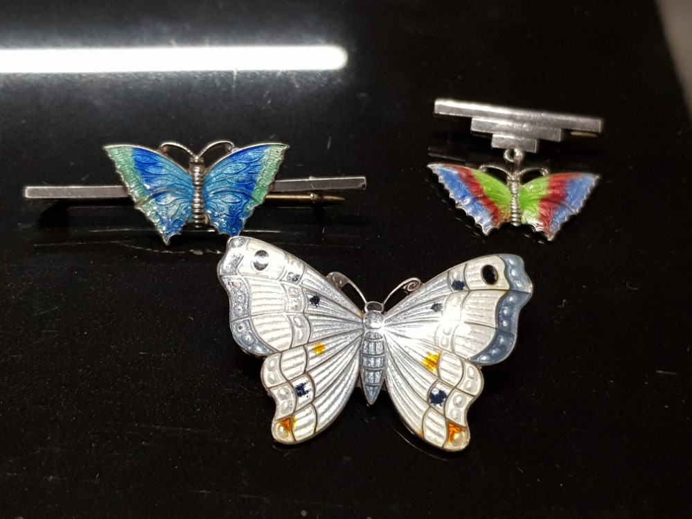 3 VERY NICE ENAMEL AND STERLING SILVER BROOCHES IN GOOD CONDITION