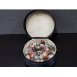 ROUND BOX CONTAINING WHITE METAL CAGE SET SEMI-PRECIOUS BEAD NECKLACE