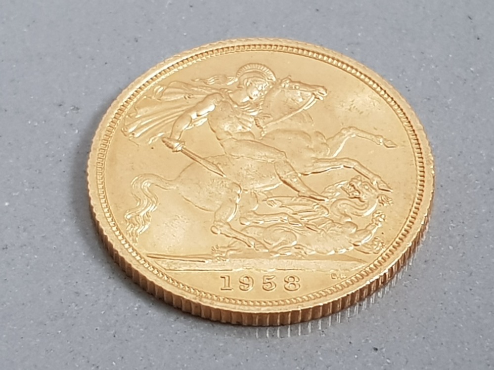 22CT GOLD 1958 FULL SOVEREIGN COIN