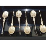 A SET OF SIX EDWARD VII SILVER GILT ANOINTING SPOONS BY CHARLES BOYTON II LONDON 1902 138.3G